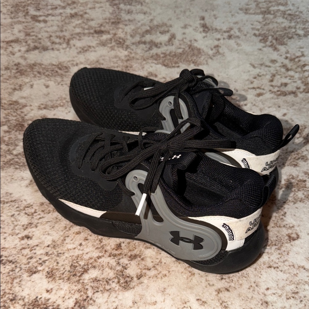 Under Armour HOVR Apex 3